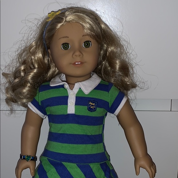 2010 american girl doll